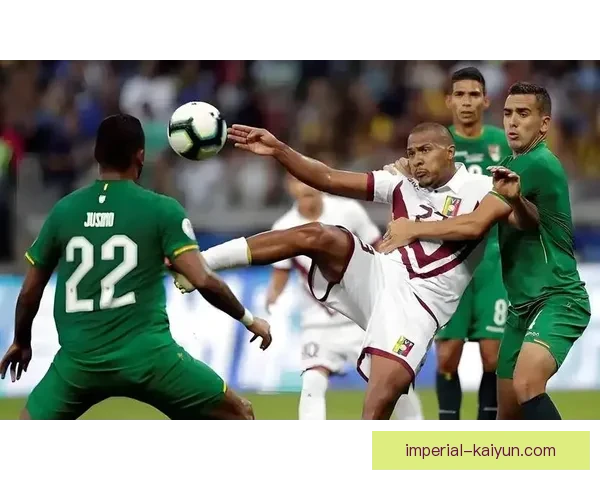 萨拉戈萨中场组织能力近期表现稳健，攻防转换效率持续提升